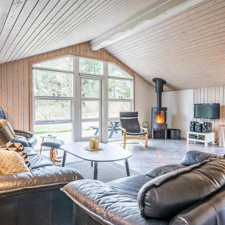Holiday home Holiday Lxiii
